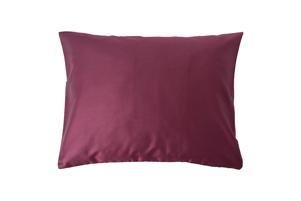 Standard-burgundy-pillowcase-70dpi-2