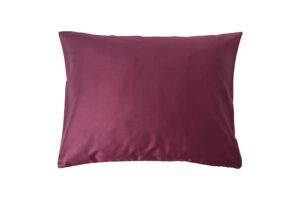 Standard-burgundy-pillowcase-70dpi